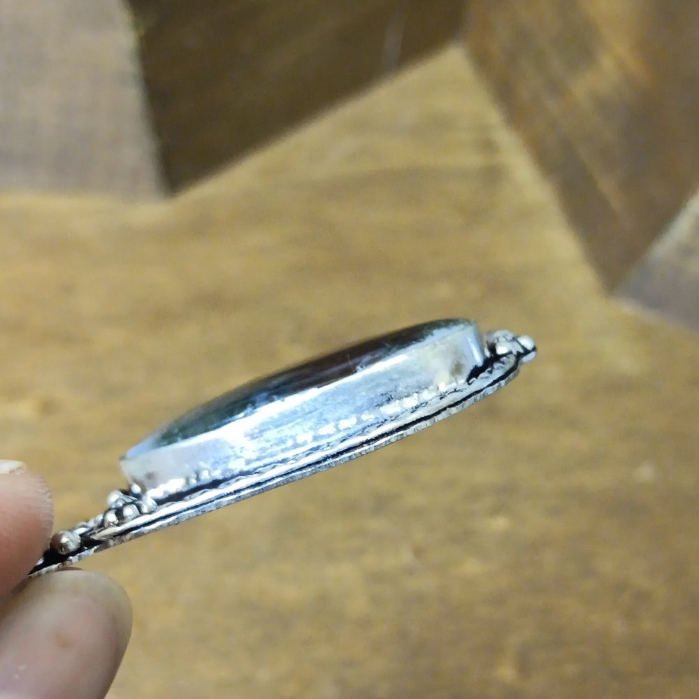 Elegant Moss Agate Pendant Necklace - Picture 4 of 6